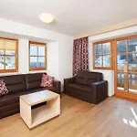 In With Swimming Pool And Views Wald im Pinzgau