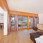 아파트 In With Swimming Pool And Views *