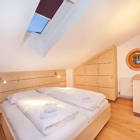 In With Swimming Pool And Views * Wald im Pinzgau