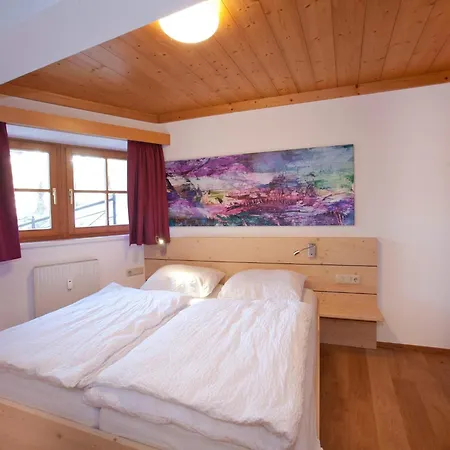 Apartman In With Swimming Pool And Views *