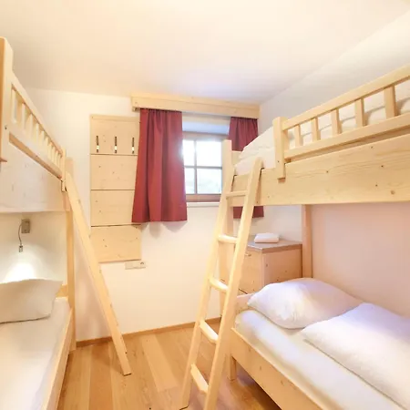 In With Swimming Pool And Views Apartman