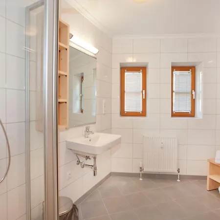 In With Swimming Pool And Views アパート ヴァルト・イム・ピンツガウ