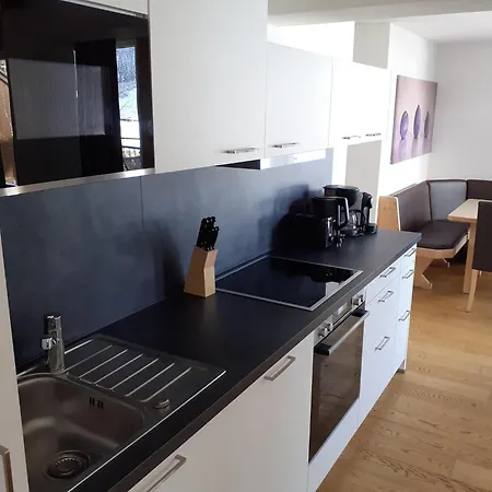 アパート In With Swimming Pool And Views ヴァルト・イム・ピンツガウ