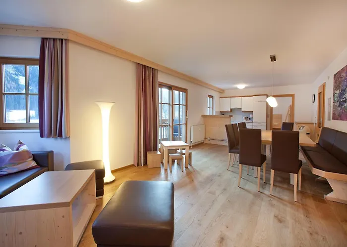 In With Swimming Pool And Views * Wald im Pinzgau