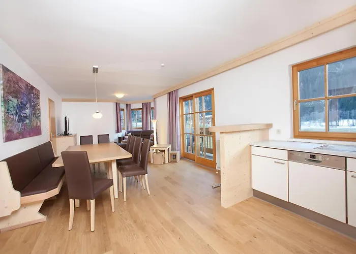 Appartamento In With Swimming Pool And Views Wald im Pinzgau