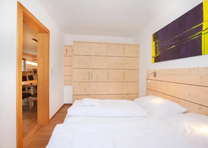 In With Swimming Pool And Views Appartamento *