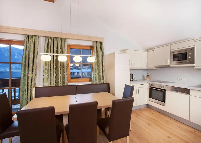 Appartamento In With Swimming Pool And Views