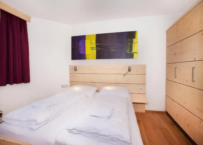 Appartement In With Swimming Pool And Views