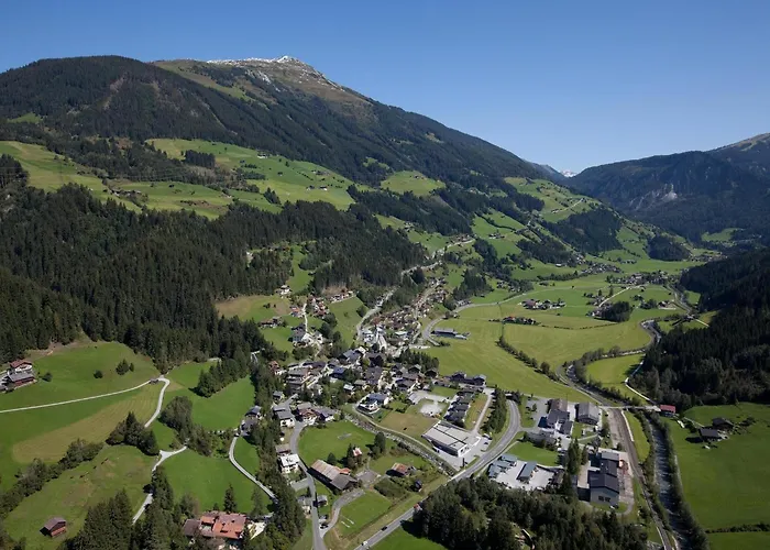 In With Swimming Pool And Views Appartement Wald im Pinzgau