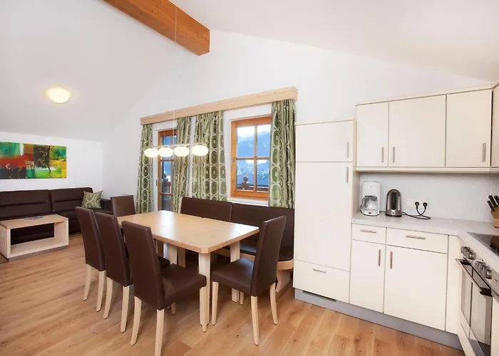 In With Swimming Pool And Views Appartement Wald im Pinzgau
