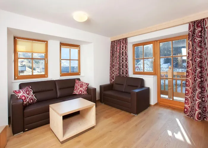 In With Swimming Pool And Views Wald im Pinzgau